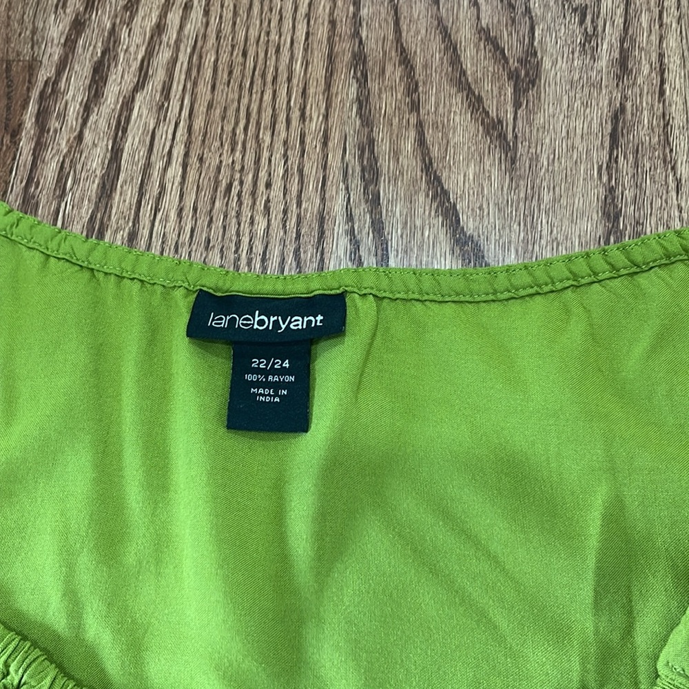 Lane Bryant Green Embroidered Women's Top - Picture 3 of 7